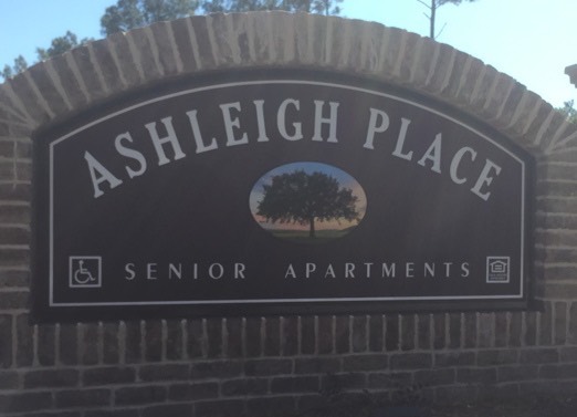 ashleigh-place-sign